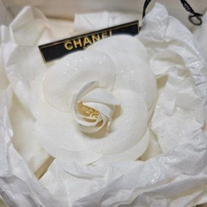 Authentic CHANEL White Silk CAMELLIA FLOWER Brooch Pin with TAG & BOX Excellent!